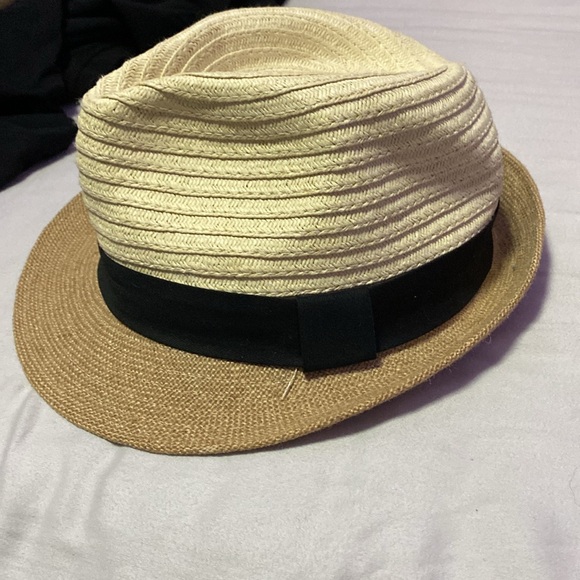 Beige Hat - Picture 2 of 4